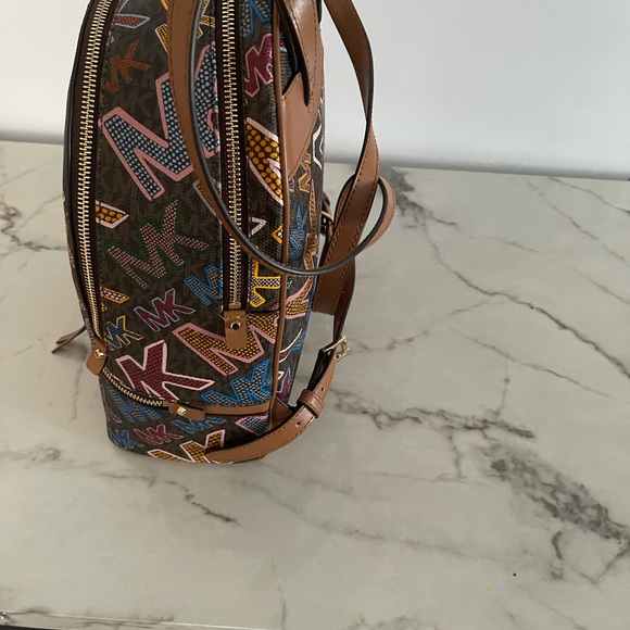 Michael Kors Back pack rare - Picture 3 of 5